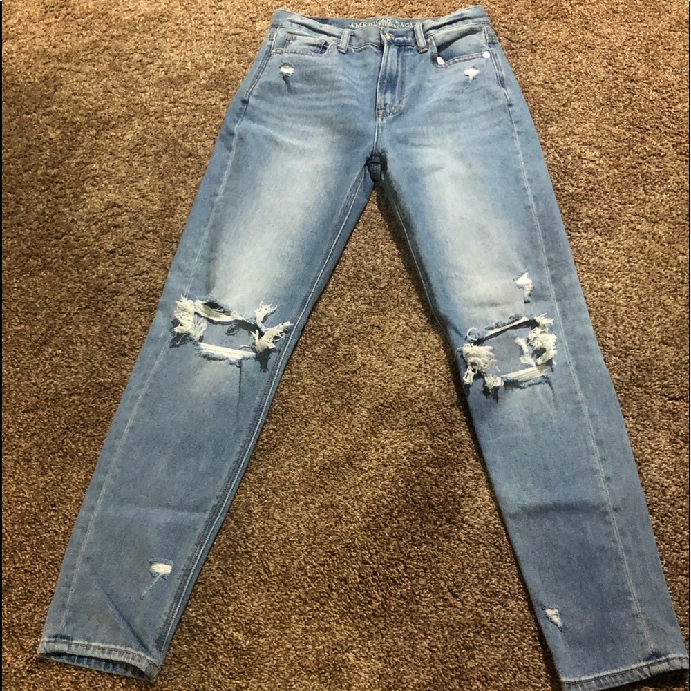 American Eagle mom jeans